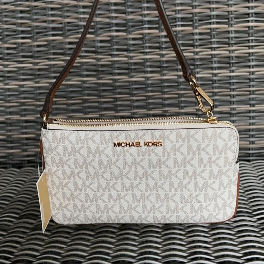 Michael Kors Jet Set Travel Large Top Zip Signature Wristlet Clutch - Picture 11 of 16